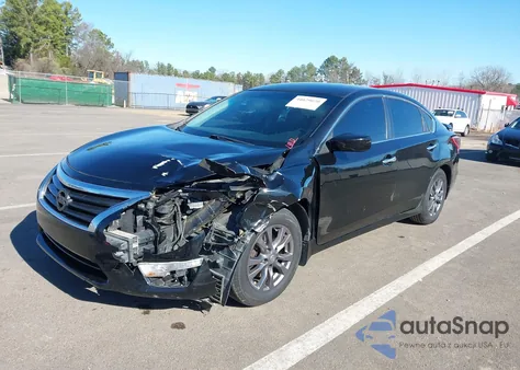 2015 Nissan Altima 2.5 S z USA, uszkodzony, nr VIN 1N4AL3AP2FC459228
